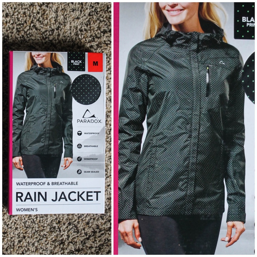 ✨NWT✨👀Paradox🌧Rain🌧Jacket☔️in 🖤 w 💚 Polkadots